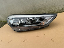 Laden Sie das Bild in den Galerie-Viewer, Frontscheinwerfer Hyundai Tucson 92102-D7100 Rechts Scheinwerfer Headlight SCH1112128109ef