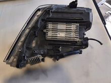 Laden Sie das Bild in den Galerie-Viewer, Frontscheinwerfer BMW 6 F06 F12 F13 7255731 7255732 Full LED Ein Satz Headlight SCH6526770275pb