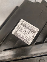 Laden Sie das Bild in den Galerie-Viewer, Frontscheinwerfer Mercedes-Benz W205 A2059062504 LED Links Headlight SCH6337198803nt