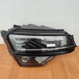 Frontscheinwerfer Skoda Karoq 57B941016C Rechts Scheinwerfer Headlight SCH6173311221ag