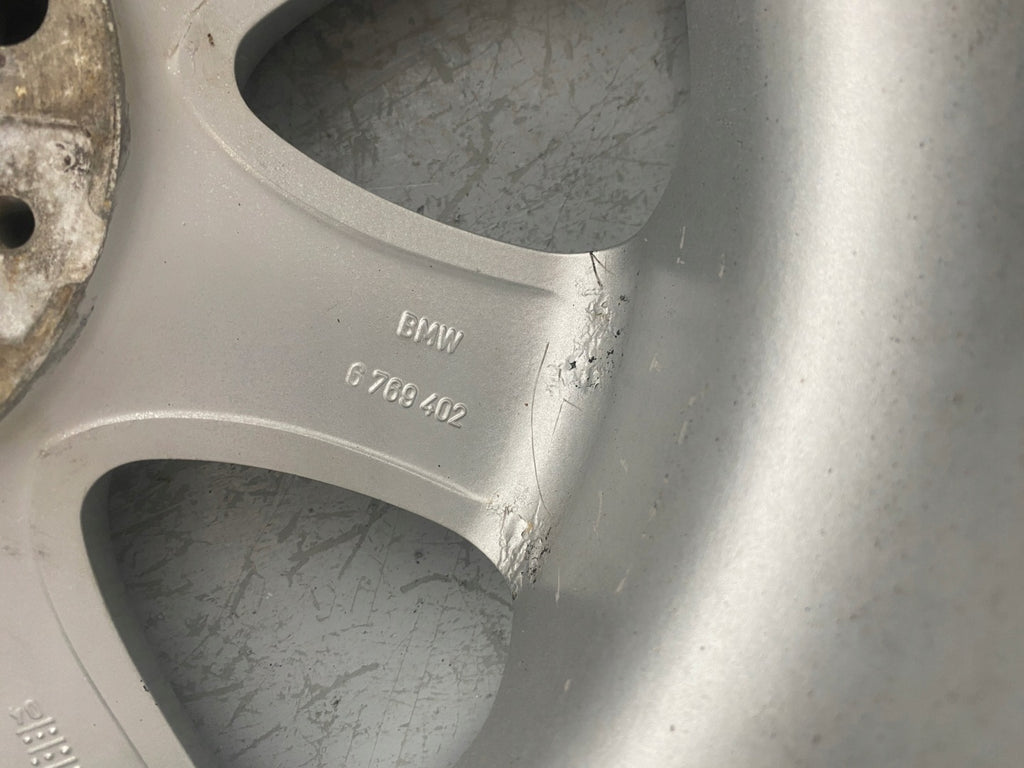 1x Alufelge 16 Zoll 7.0" 5x120 44ET Glanz Silber 6769402 BMW 1 Coupe E87 FEL3962482783sj