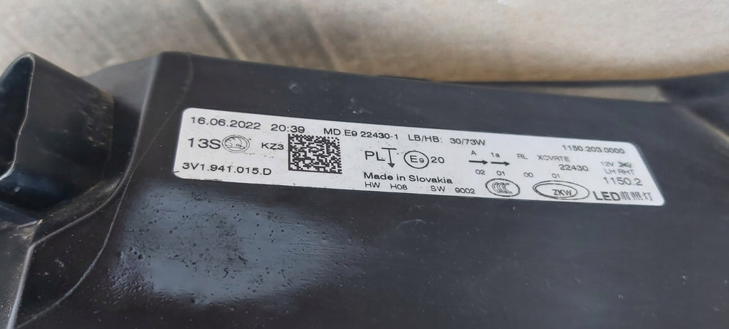 Frontscheinwerfer Skoda Superb III 3V1941015D LED Links Scheinwerfer Headlight