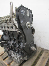 Laden Sie das Bild in den Galerie-Viewer, Motor Renault Trafic M9R786 2.0 DCI 215TKm 2013 Diesel Engine Unkomplett