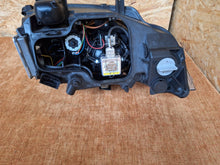 Laden Sie das Bild in den Galerie-Viewer, Frontscheinwerfer BMW 3 E91 E90 6942737 Xenon Links Scheinwerfer Headlight