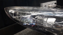 Laden Sie das Bild in den Galerie-Viewer, Frontscheinwerfer Renault Megane III 260102470R Rechts Scheinwerfer Headlight