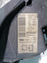 Load image into Gallery viewer, Frontscheinwerfer Renault Espace IV 8200394706 Xenon Links Headlight SCH1640032473rq