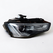 Laden Sie das Bild in den Galerie-Viewer, Frontscheinwerfer Audi A5 8T0941006C Xenon Rechts Scheinwerfer Headlight