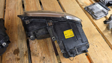 Laden Sie das Bild in den Galerie-Viewer, Frontscheinwerfer VW Touran Caddy 1T0941032K Xenon Rechts Scheinwerfer Headlight SCH6115822043up