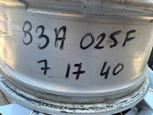 Laden Sie das Bild in den Galerie-Viewer, 1x Alufelge 17 Zoll 5x112 Weiß 83A601025F Audi Q3 Rim Wheel FEL9432209224ol