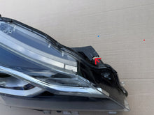 Load image into Gallery viewer, Frontscheinwerfer Toyota Yaris Rechts Scheinwerfer Headlight