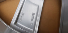 Load image into Gallery viewer, 1x Alufelge 20 Zoll 7.0" 5x114.3 33ET 403004884R Renault Scenic Rim Wheel FEL3911704540zq