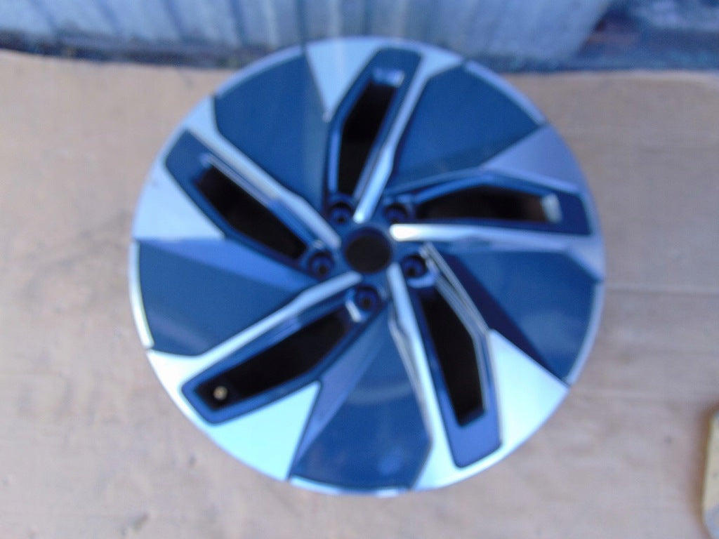 1x Alufelge 19 Zoll 8.0" 5x112 45ET Glanz Schwarz 11A601025M VW Rim Wheel FEL1154490746lx