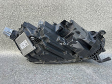 Laden Sie das Bild in den Galerie-Viewer, Frontscheinwerfer Skoda Octavia IV 5E4941015A Links Scheinwerfer Headlight SCH4501226411ue