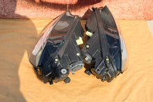 Laden Sie das Bild in den Galerie-Viewer, Frontscheinwerfer VW Golf 5G1941006 Rechts Scheinwerfer Headlight