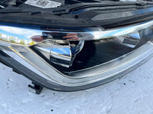 Load image into Gallery viewer, Frontscheinwerfer VW T-Roc T Roc Troc 2GA941036AF Rechts Scheinwerfer Headlight SCH8848697937cs