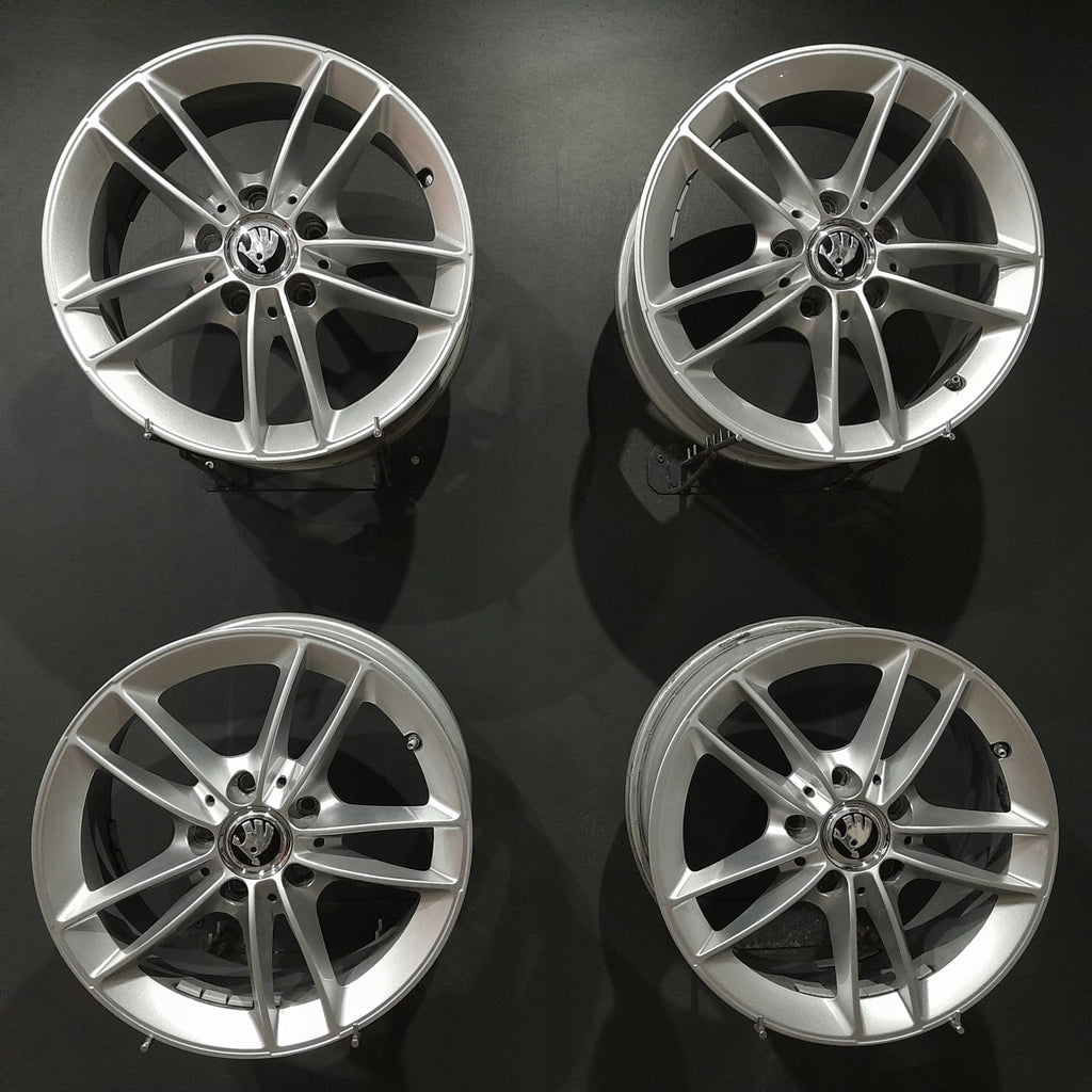 4x Alufelge 16 Zoll 6.5" 5x112 44ET Mercedes-Benz Superb III Octavia Rim Wheel FEL6192744752cg
