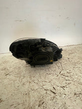 Laden Sie das Bild in den Galerie-Viewer, Frontscheinwerfer Mercedes-Benz W203 A2038205359 Links Scheinwerfer Headlight SCH3703243565zo