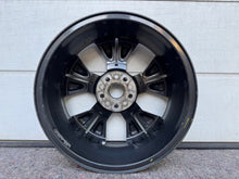 Load image into Gallery viewer, 1x Alufelge 17 Zoll 6.0" 5x112 50ET 2K5601025P Mg Passat Golf I Rim Wheel FEL1124238325bi