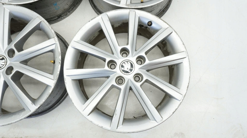 4x Alufelge 17 Zoll 7.0" 5x112 49ET 5E0601025E Skoda Superb Iii Rim Wheel FEL9425202917ou