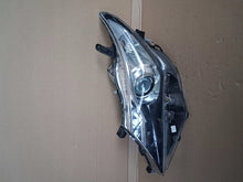 Load image into Gallery viewer, Frontscheinwerfer Toyota Auris 81170-02J61 Links Scheinwerfer Headlight SCH3358810372pj