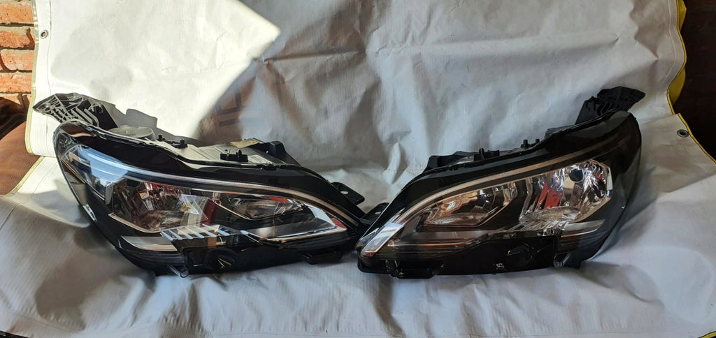Frontscheinwerfer Peugeot 5008 Rechts Scheinwerfer Headlight SCH7741221866jj