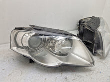 Load image into Gallery viewer, Frontscheinwerfer VW Passat Ein Stück (Rechts oder Links) Scheinwerfer Headlight