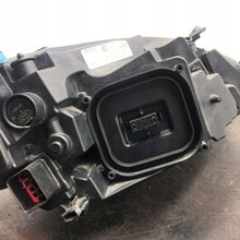 Laden Sie das Bild in den Galerie-Viewer, Frontscheinwerfer Volvo V40 31677018 LED Links Scheinwerfer Headlight SCH6100848484wn