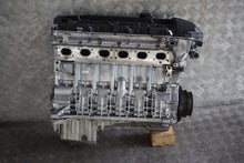 Load image into Gallery viewer, Motor BMW E39 E60 M54B22 2.2 170PS 159TKm Benzin Engine Unkomplett