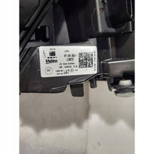 Laden Sie das Bild in den Galerie-Viewer, Frontscheinwerfer Seat Ibiza I V 6F1941005F Links Scheinwerfer Headlight SCH9407687103sc