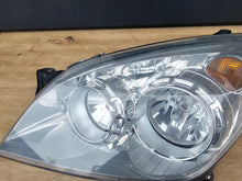 Laden Sie das Bild in den Galerie-Viewer, Frontscheinwerfer Opel Astra H 13239288LH Links Scheinwerfer Headlight SCH1456491906gf