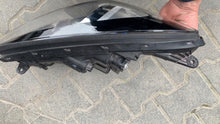 Load image into Gallery viewer, Frontscheinwerfer Kia Picanto Rechts Scheinwerfer Headlight SCH1216582049zb