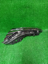 Laden Sie das Bild in den Galerie-Viewer, Frontscheinwerfer Hyundai Tucson 92207N7100 Links Scheinwerfer Headlight SCH3112001884ix