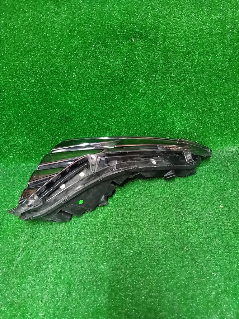 Frontscheinwerfer Hyundai Tucson 92207N7100 LED Ein Stück (Rechts oder Links)