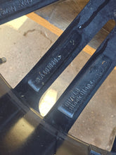 Load image into Gallery viewer, 1x Alufelge 21 Zoll 9.0" 5x112 42ET Glanz Grau 5LA601025 Mg I Rim Wheel FEL9816965302ks