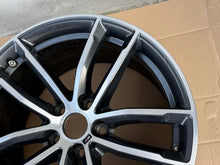 Load image into Gallery viewer, 1x Alufelge 18 Zoll 9.0&quot; 5x112 44ET 7855082 BMW G31 G30 Rim Wheel
