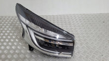 Laden Sie das Bild in den Galerie-Viewer, Frontscheinwerfer Renault Trafic III 260103799R LED Rechts Headlight SCH9517325875lb