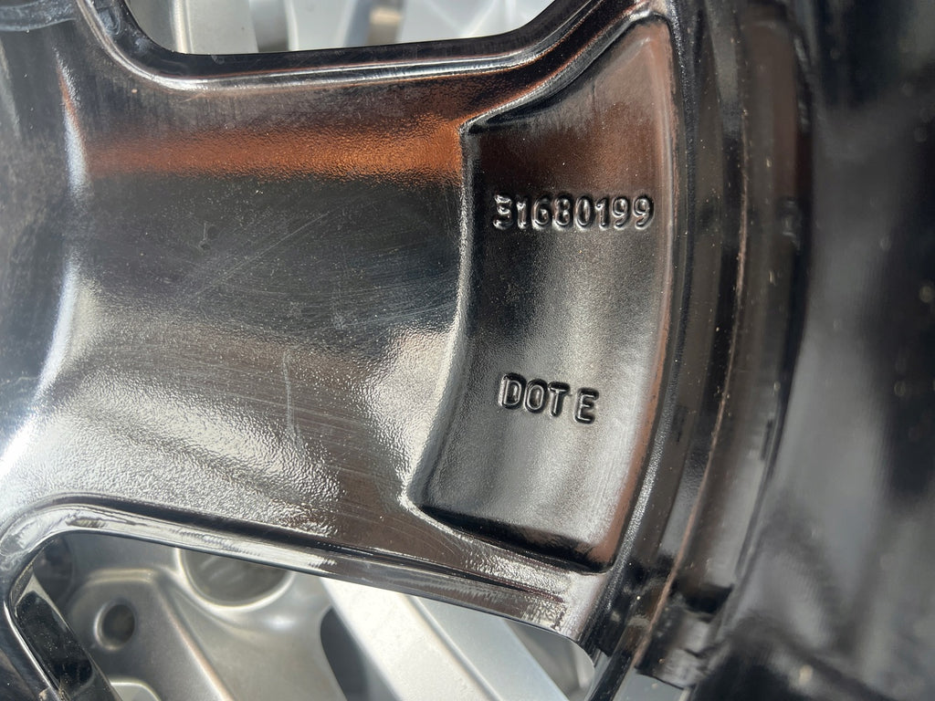 1x Alufelge 18 Zoll 7.5" 5x108 50,5ET Glanz Silber 31680199 Volvo Xc60 Rim Wheel