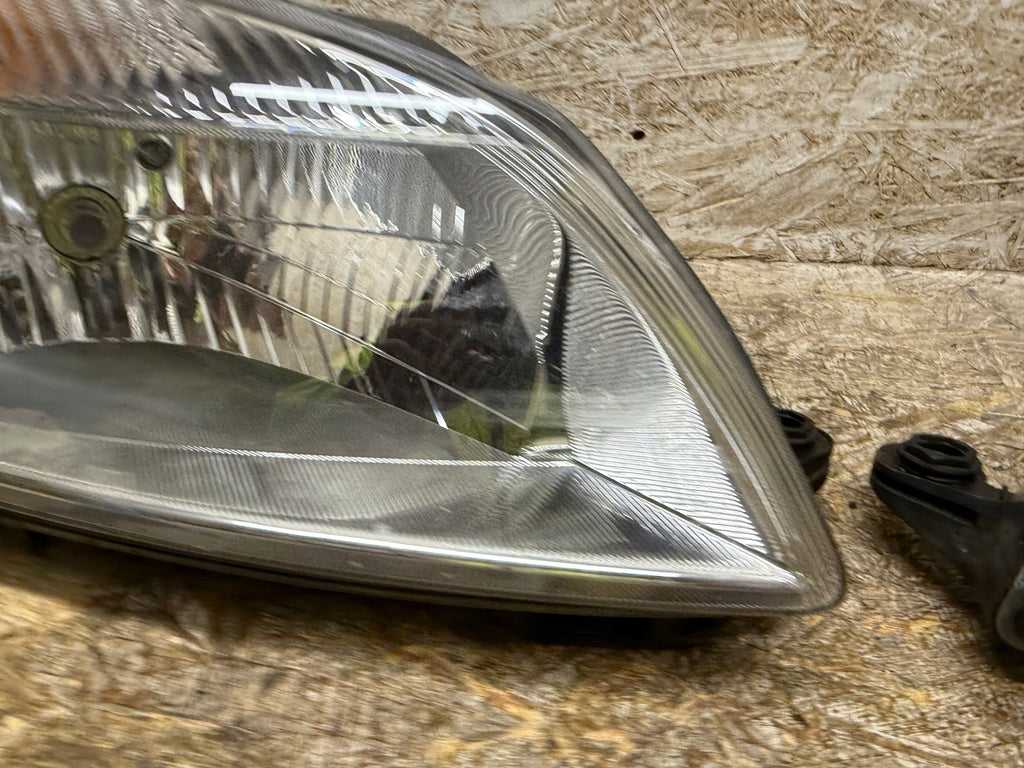 Frontscheinwerfer Skoda Roomster Fabia I Ein Satz Scheinwerfer Headlight SCH8852464798jp