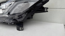 Laden Sie das Bild in den Galerie-Viewer, Frontscheinwerfer Mitsubishi Outlander III ECM921-21C10 LED Links Headlight SCH1266343234mp