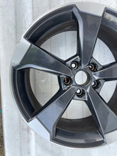 Load image into Gallery viewer, 1x Alufelge 19 Zoll 8.0&quot; 5x112 45ET Glanz Grau 81A601025M Audi Q2 Mg Rim Wheel