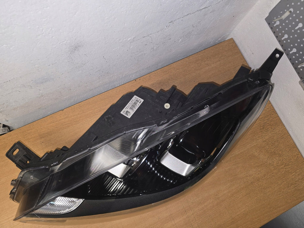 Frontscheinwerfer Ford Kuga LV4B-13E015-CA Ein Stück (Rechts oder Links) SCH8694465658hx