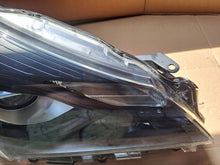 Load image into Gallery viewer, Frontscheinwerfer Toyota Yaris LED Rechts Scheinwerfer Headlight