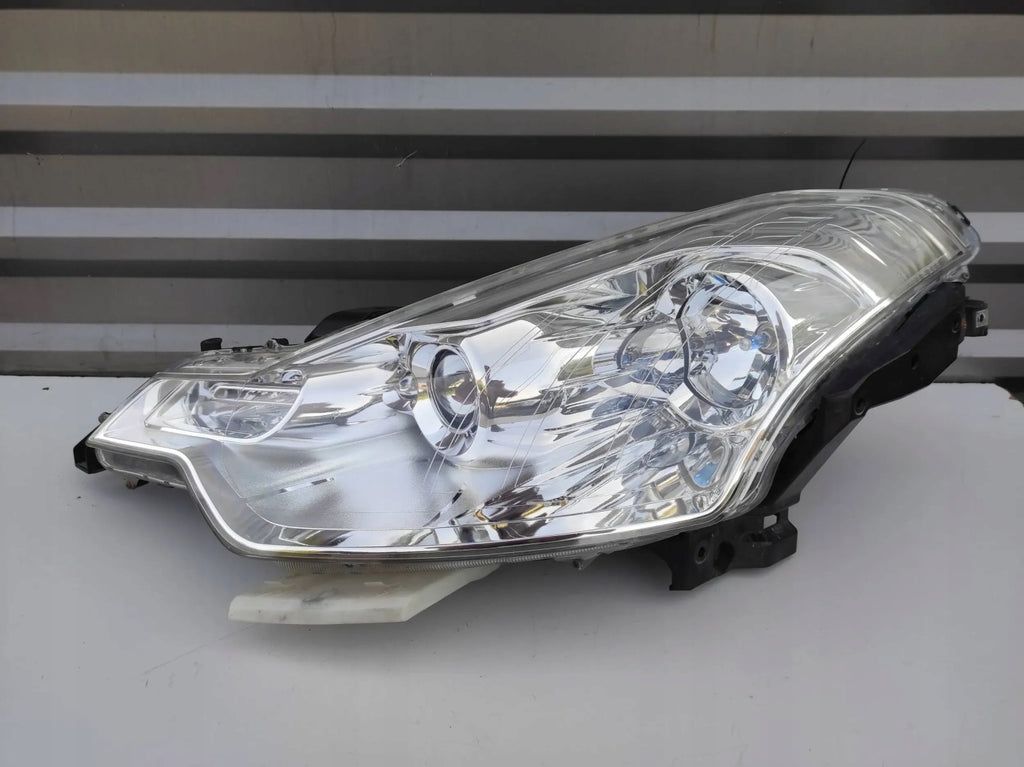 Frontscheinwerfer Citroën C-Crosser Ein Satz Scheinwerfer Headlight SCH5257787738ze
