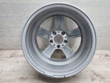 Laden Sie das Bild in den Galerie-Viewer, 1x Alufelge 16 Zoll 8.0" 5x112 32ET Glanz Silber A2034013102 Mercedes-Benz Cl203 FEL4314286176ri