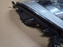 Laden Sie das Bild in den Galerie-Viewer, Frontscheinwerfer Renault Megane 260102555R LED Rechts Scheinwerfer Headlight SCH2079168632yu