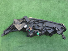 Laden Sie das Bild in den Galerie-Viewer, Frontscheinwerfer Mitsubishi Eclipse Cross Rechts Scheinwerfer Headlight