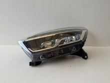 Laden Sie das Bild in den Galerie-Viewer, Frontscheinwerfer Renault Captur 260606152R Links Scheinwerfer Headlight SCH9153865285vo