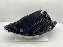 Laden Sie das Bild in den Galerie-Viewer, Frontscheinwerfer Mercedes-Benz Sprinter A9109069100 LED Rechts Headlight SCH3089021881lb