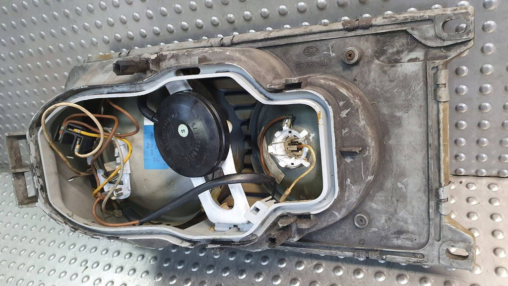 Frontscheinwerfer Mercedes-Benz W123 Links Scheinwerfer Headlight