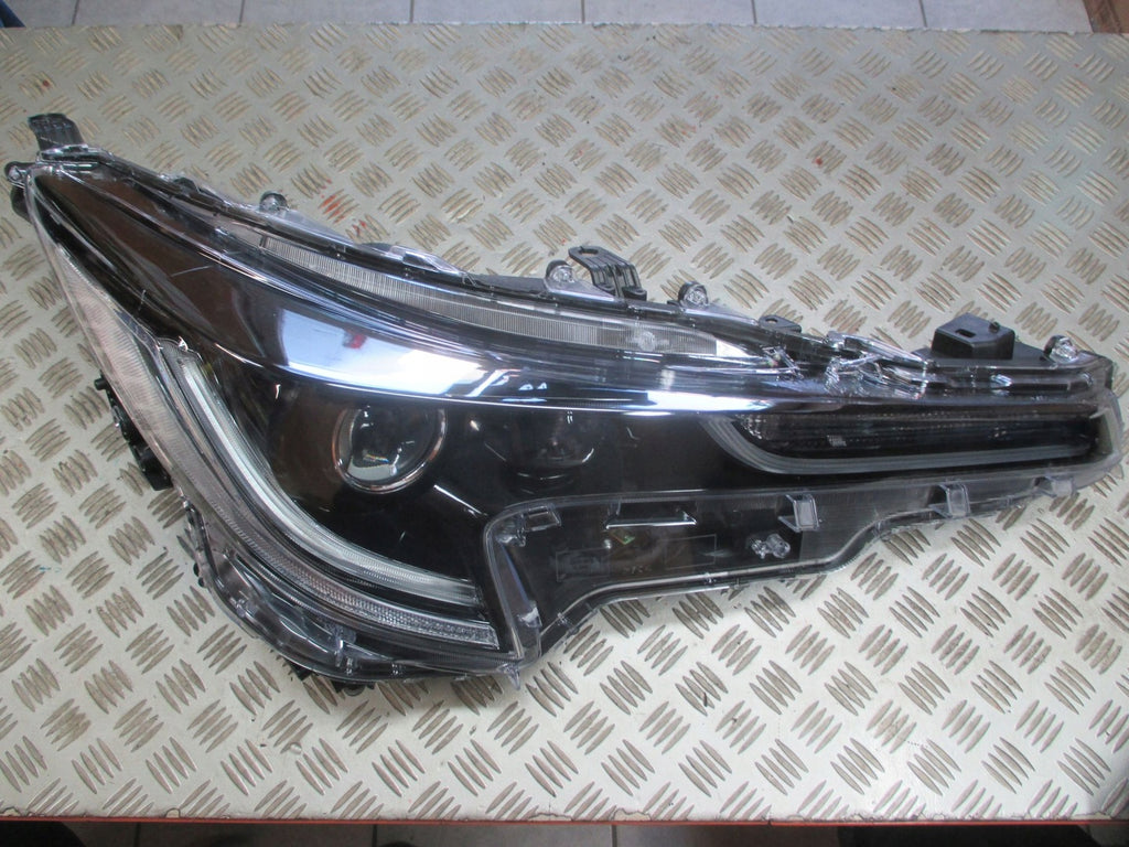 Frontscheinwerfer Toyota Corolla 81110-02S70 81150-02S70 LED Rechts oder Links